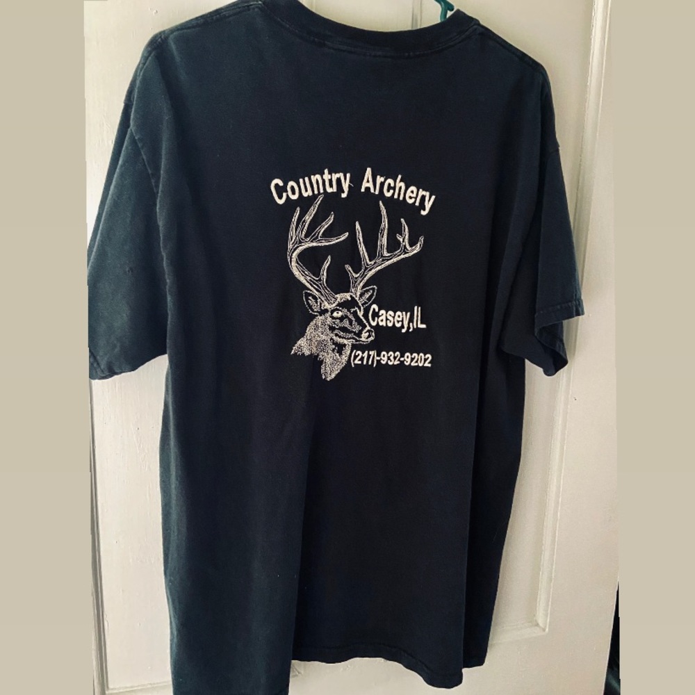 Vintage embroidered archery pocket tee